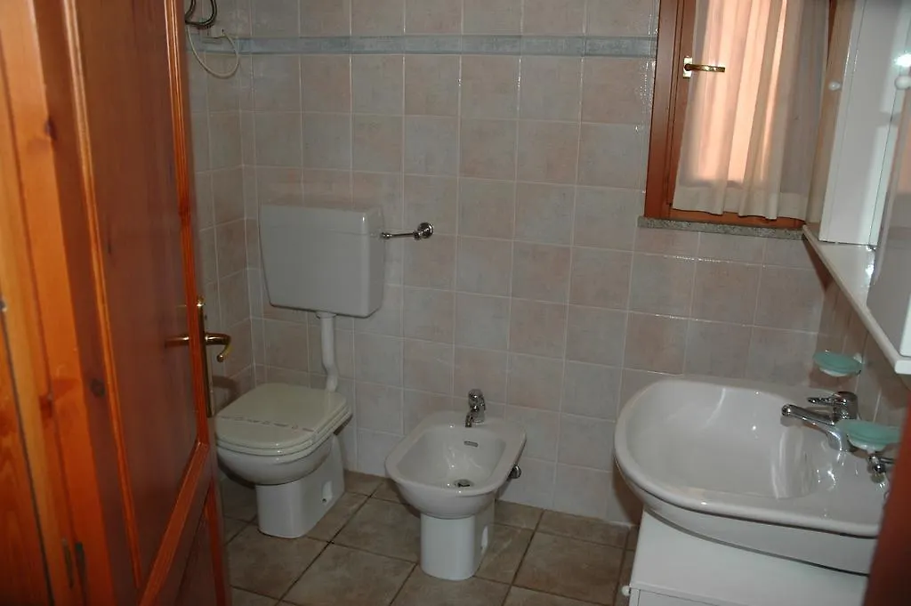 Residence Il Geranium 0*, San Teodoro (Sardinia) Italy